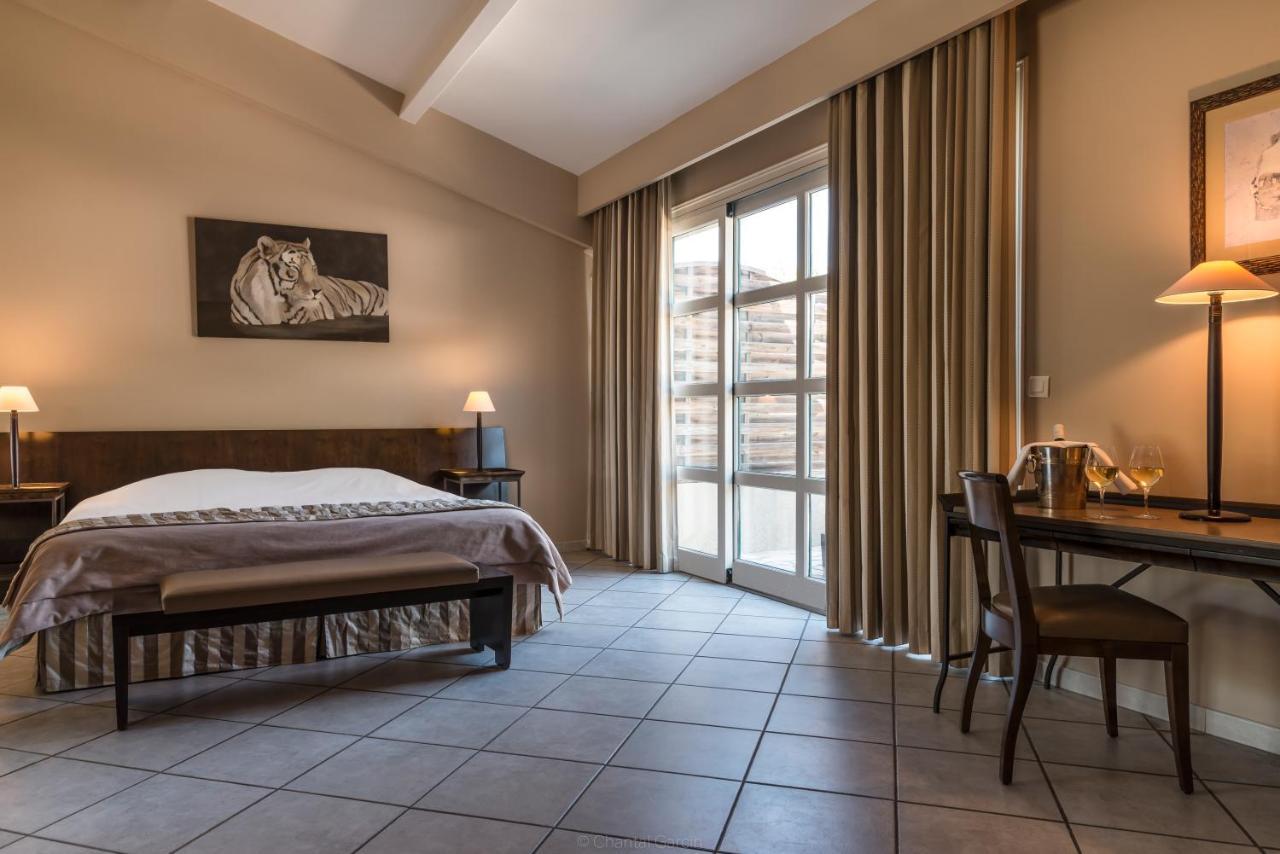 Villeneuve-lès-Avignon Hotel La Magnaneraie מראה חיצוני תמונה