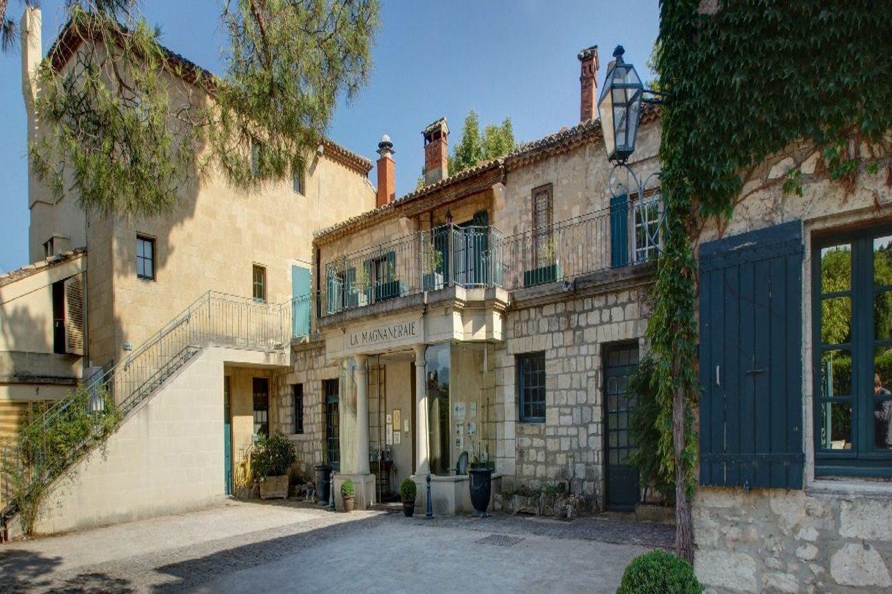 Villeneuve-lès-Avignon Hotel La Magnaneraie מראה חיצוני תמונה